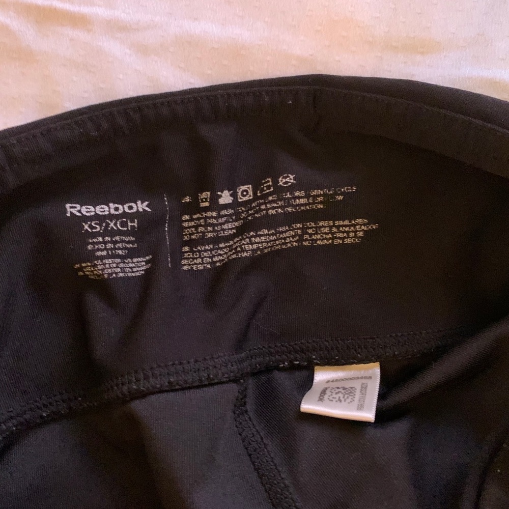 Reebok workout capris - Picture 3 of 4